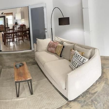 Villa Susanna 3 bedroom 2 bathroom house sleeps 5plus Willemstad Esterno foto